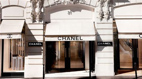 where is the original chanel in paris|Chanel headquarters Paris.